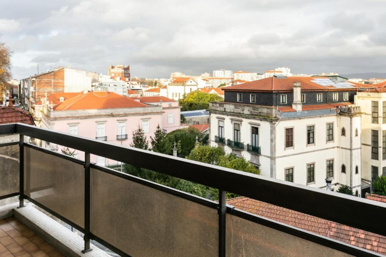 Apartment Aposentus - Elegant Functionality Downtown *