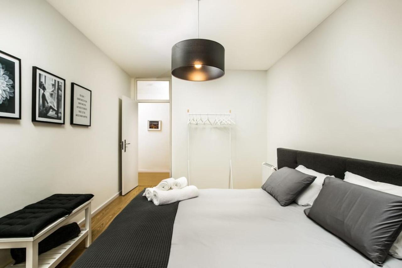 Aposentus - Elegant Functionality Downtown *