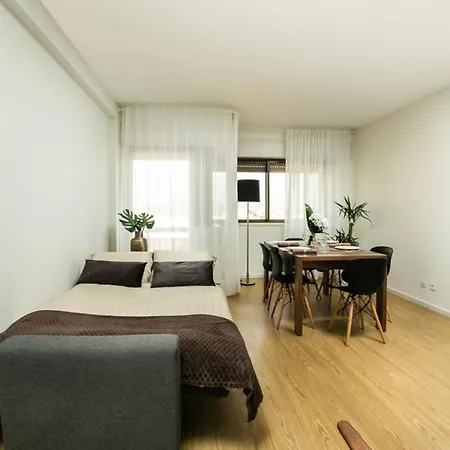 Aposentus - Elegant Functionality Porto Downtown Apartment Exterior photo